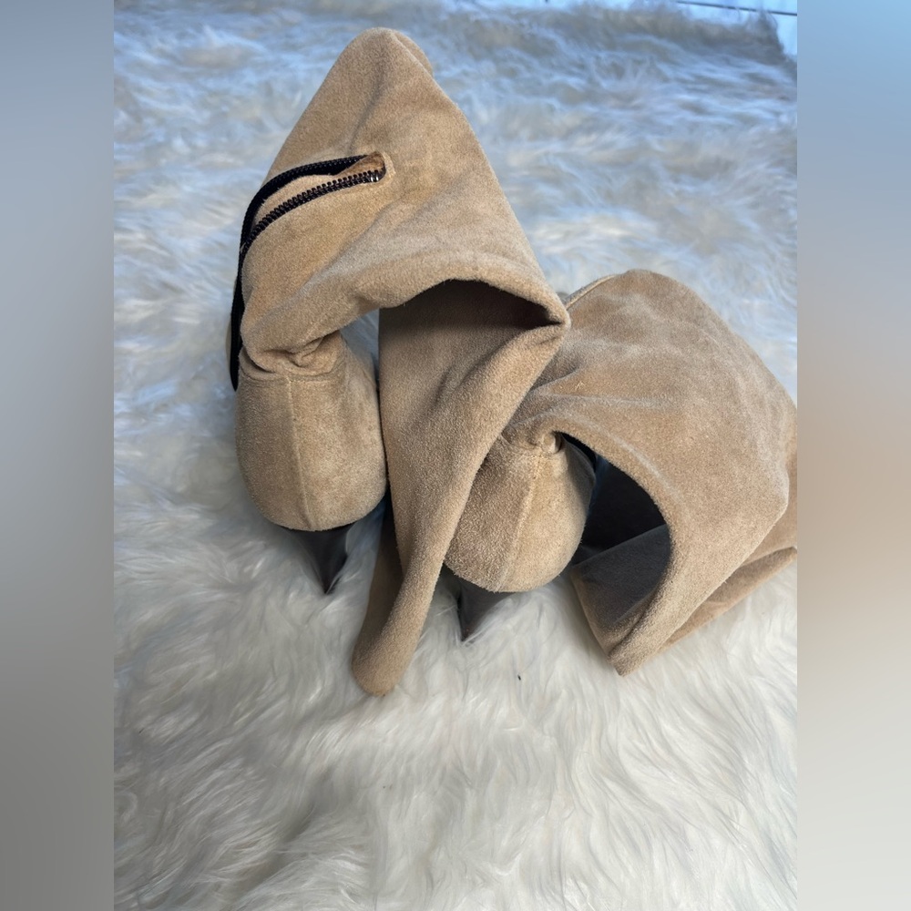 KENNETH COLE POINTED TOE PULL ON SUEDE BOOTS TAN COLOR SIZE 71/2 - Picture 7 of 14